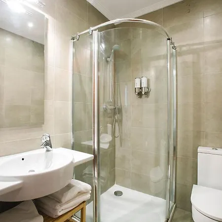 아파르타멘토스 산 마르시알 28